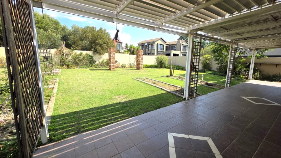 3 Bedroom Property for Sale in Xanadu Eco Park North West
